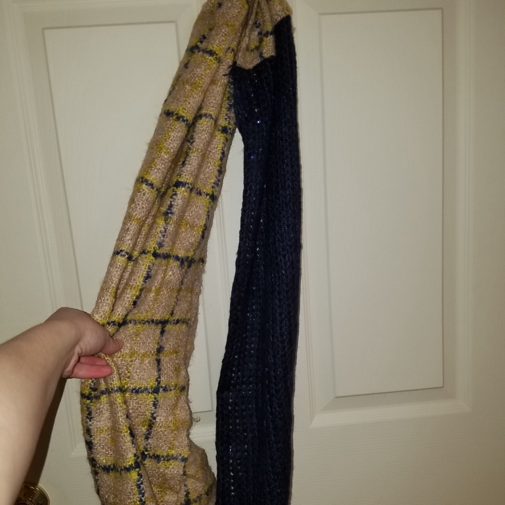 Infinity scarf